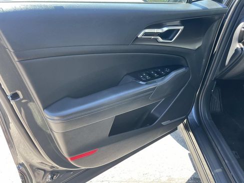Used 2024 Kia Sportage EX AWD/4WD image 17