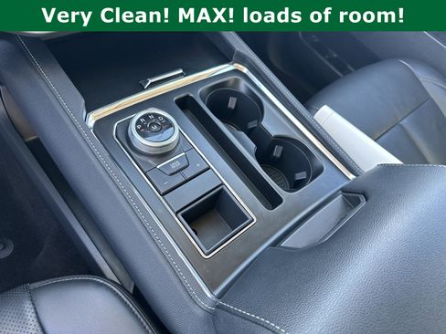 Used 2023 Ford Expedition Max XLT image 35