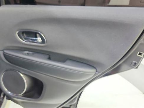 Used 2022 Honda HR-V EX image 27