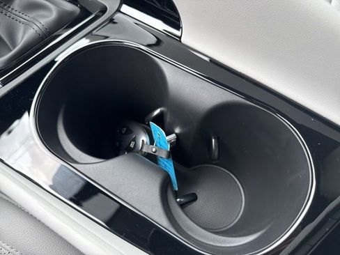 New 2026 Hyundai Elantra Limited FWD image 28