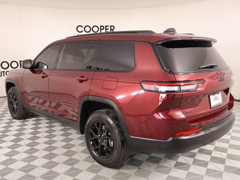 Used 2024 Jeep Grand Cherokee L Altitude AWD/4WD image 24