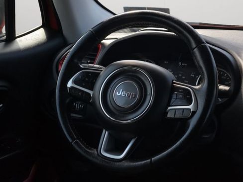 Used 2016 Jeep Renegade Trailhawk image 18