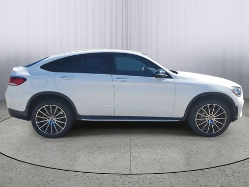 Used 2022 Mercedes-Benz GLC 300 4MATIC Coupe image 3
