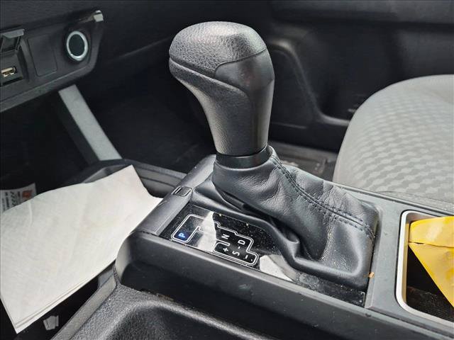 Used 2020 Toyota Tacoma SR w/ SR Convenience Package RWD image 9
