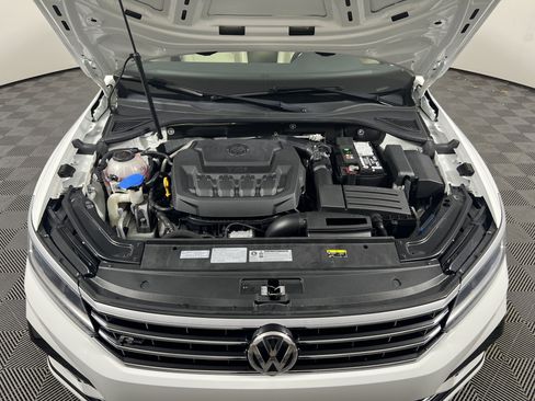 Used 2019 Volkswagen Passat 2.0T SE R-Line FWD image 20