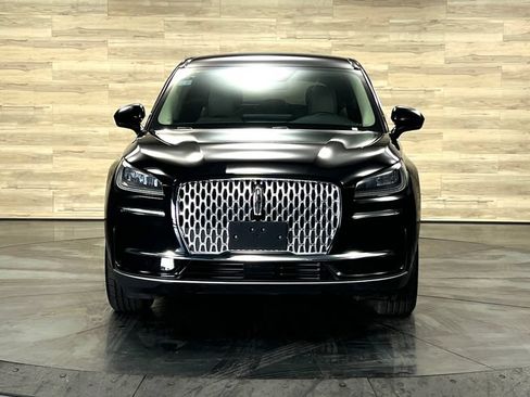 Used 2025 Lincoln Corsair AWD image 4
