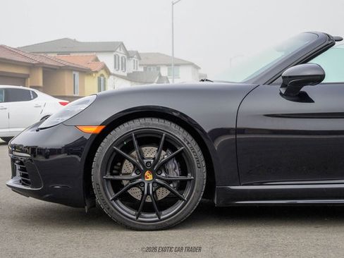 Used 2025 Porsche 718 Boxster image 4