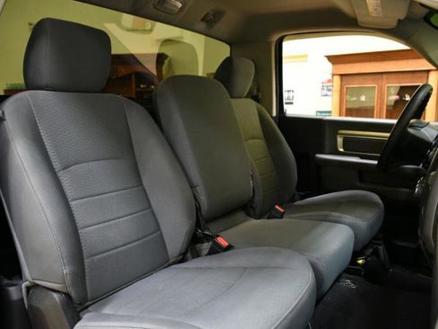 Used 2016 RAM 1500 Express RWD image 48