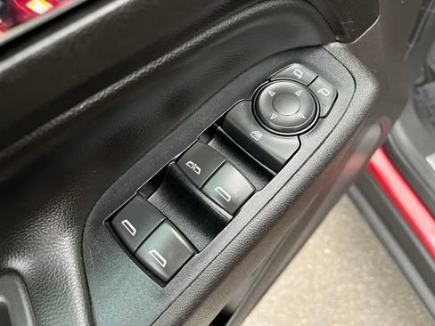 Used 2020 Chevrolet Equinox Premier image 12