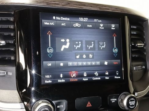 Used 2019 RAM 1500 Laramie AWD/4WD image 21