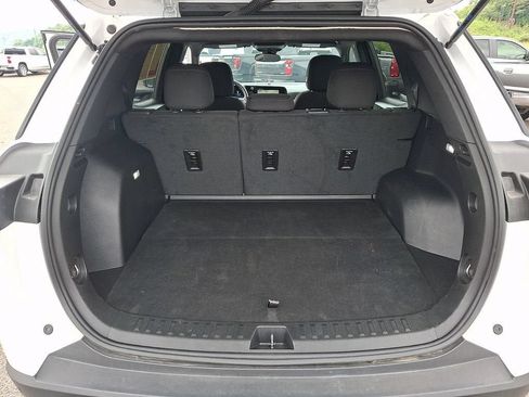 Used 2025 Chevrolet Equinox LT AWD/4WD image 29