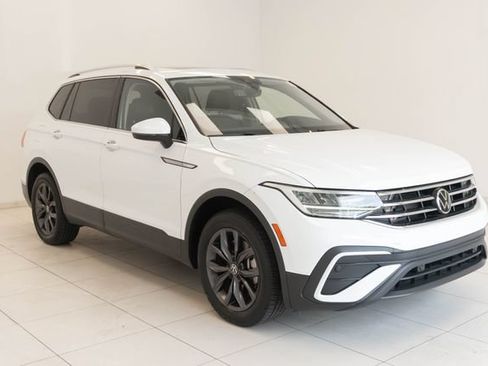 Used 2022 Volkswagen Tiguan SE FWD image 7