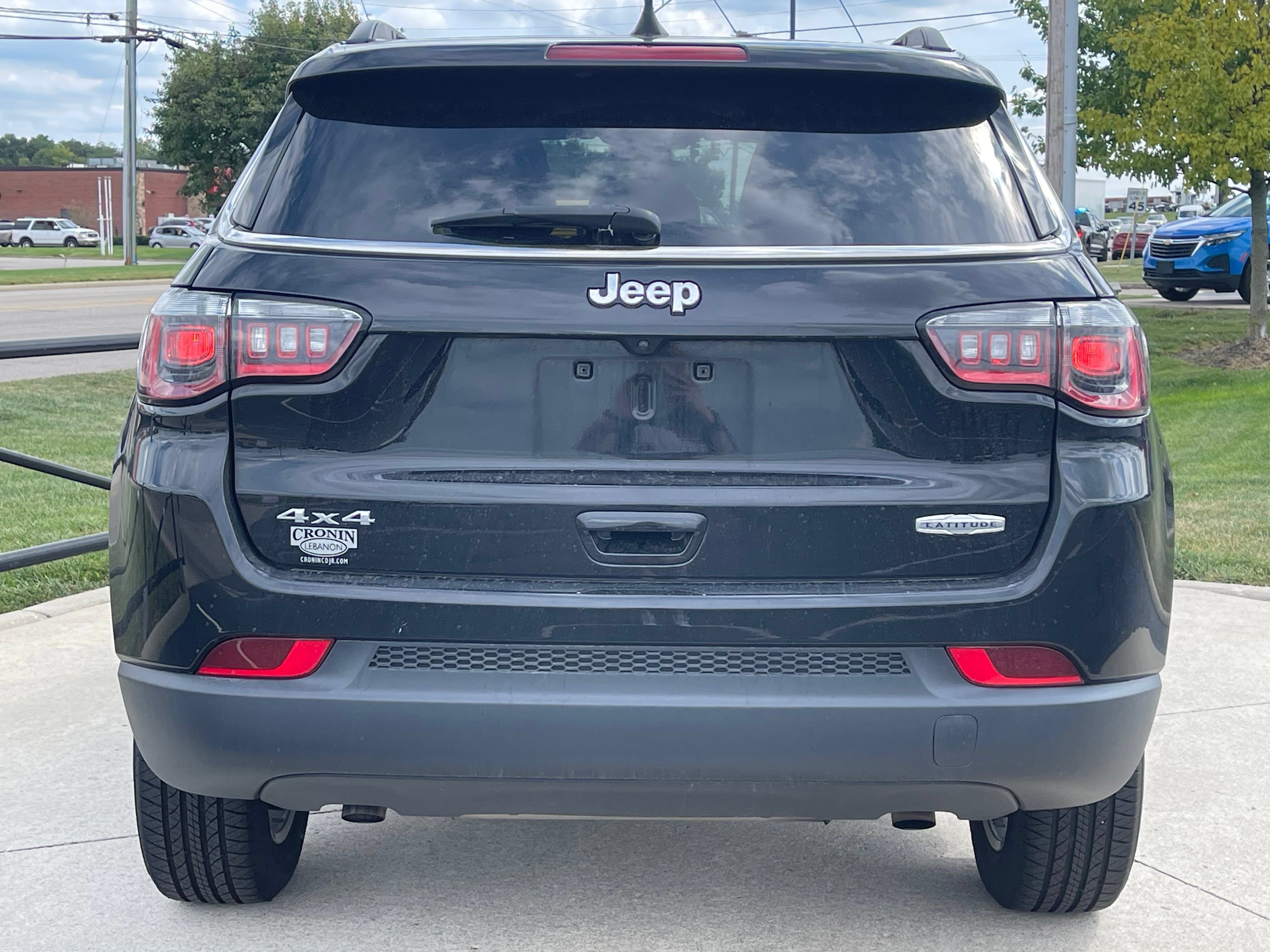Used 2023 Jeep Compass Latitude w/ Convenience Group AWD/4WD image 6