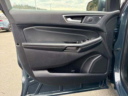 Used 2019 Ford Edge Titanium w/ Cold Weather Package image 20