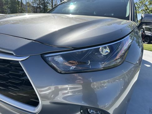 Certified 2026 Toyota Highlander XLE image 6