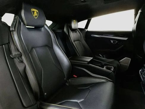 Used 2019 Lamborghini Urus AWD/4WD image 9