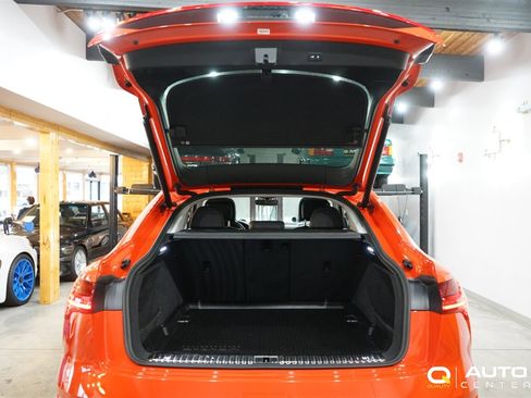 Used 2022 Audi e-tron Premium Plus w/ Premium Plus Package image 37