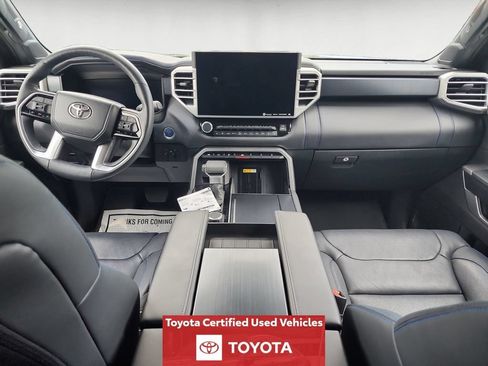 Certified 2024 Toyota Sequoia Platinum AWD/4WD image 12