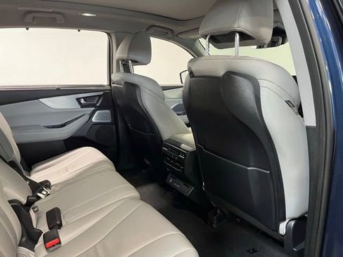 Used 2025 Acura MDX SH-AWD w/ Technology Package image 14