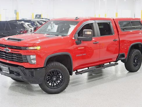 Used 2024 Chevrolet Silverado 2500 Custom w/ Custom Value Package AWD/4WD image 7