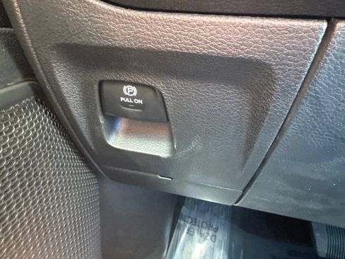 New 2026 RAM 1500 Express AWD/4WD image 10