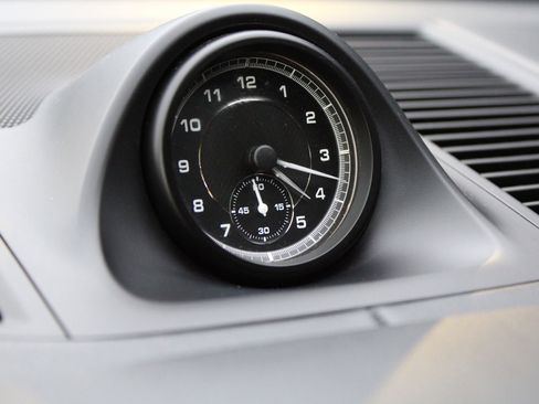 Used 2023 Porsche Macan S image 21