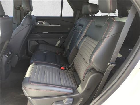 New 2025 Ford Explorer ST-Line w/ ST-Line Street Pack image 16