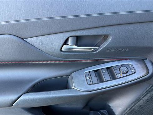 New 2027 Nissan Sentra SR w/ Floor Mat Package FWD image 11