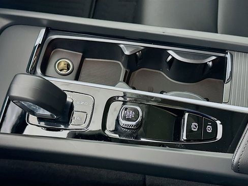 Used 2025 Volvo XC60 T8 Core w/ Protection Package Premier image 21