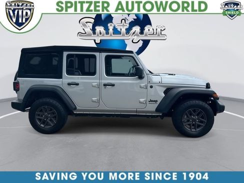 Used 2024 Jeep Wrangler Unlimited Sport AWD/4WD image 10