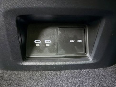 New 2026 Volkswagen Atlas Peak Edition image 28