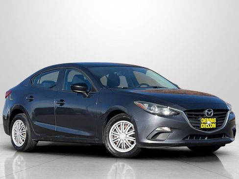 Used 2014 MAZDA MAZDA3 i SV image 2