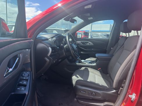 Used 2023 Chevrolet Traverse LT AWD/4WD image 10