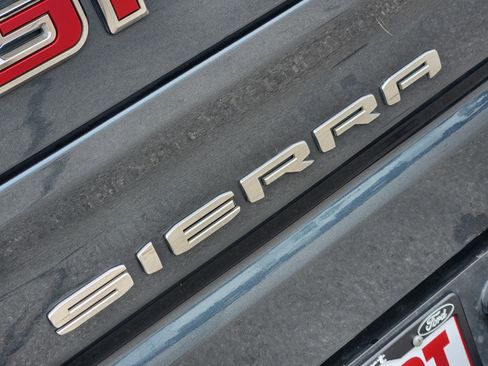 Used 2020 GMC Sierra 1500 SLT AWD/4WD image 12