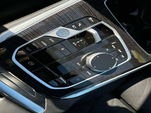 New 2026 BMW X5 xDrive50e w/ M Sport Package image 22