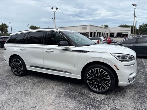 Used 2024 Lincoln Aviator Black Label AWD/4WD image 1