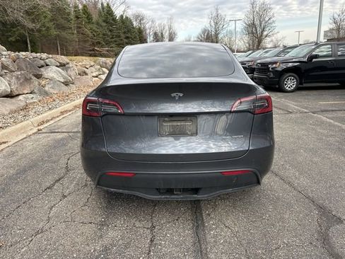 Used 2023 Tesla Model Y Long Range image 4