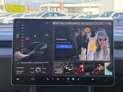 Used 2026 Tesla Model Y Long Range image 34