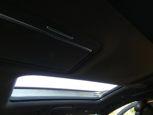 Used 2015 Audi A8 L 4.0T image 59