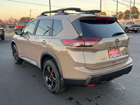 New 2026 Nissan Rogue SV image 7