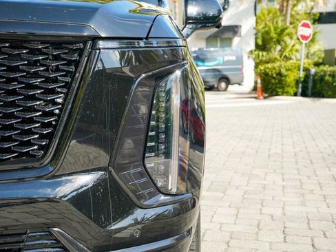 Used 2025 Cadillac Escalade Sport Platinum w/ LPO, ONYX Package image 42