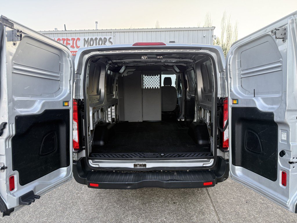 Used 2015 Ford Transit 150 130 Low Roof RWD image 18