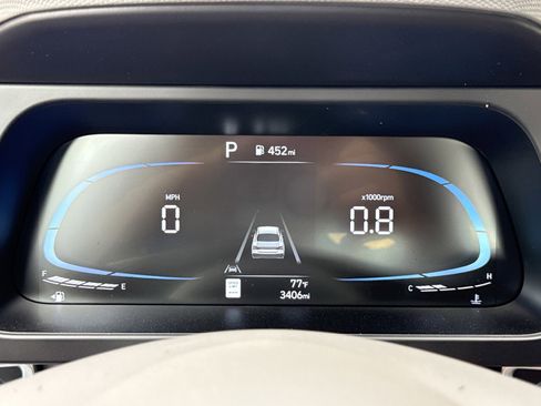 Certified 2025 Hyundai Elantra Sport image 19