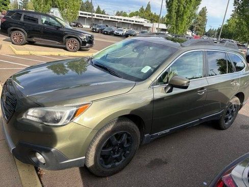 Used 2017 Subaru Outback 2.5i Limited AWD/4WD image 11