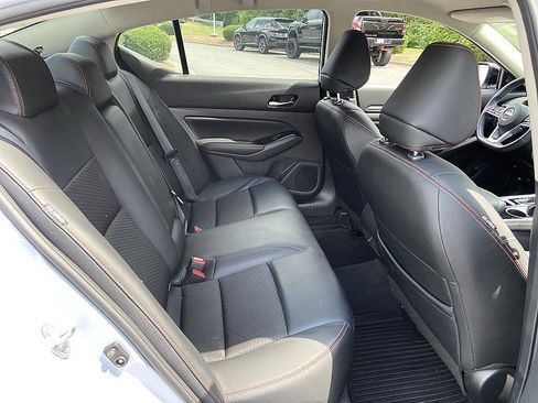 Certified 2024 Nissan Altima 2.5 SR FWD image 18