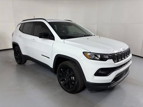 New 2026 Jeep Compass Latitude w/ Sun and Sound Group AWD/4WD image 2