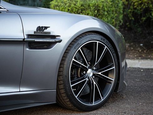 Used 2014 Aston Martin Vanquish Coupe image 35