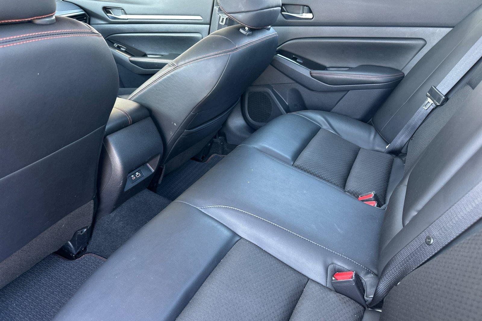 Certified 2024 Nissan Altima 2.5 SR FWD image 12