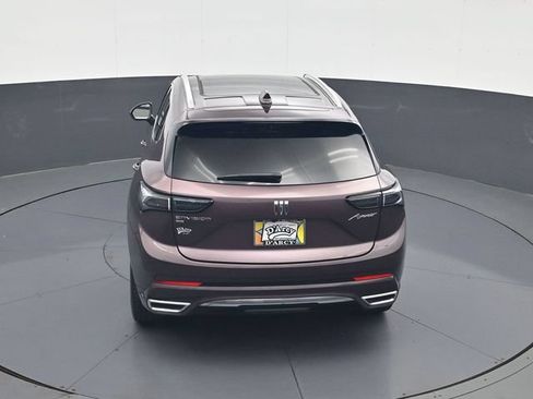 Used 2024 Buick Envision Avenir AWD/4WD image 18