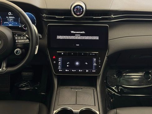 Used 2024 Maserati Grecale GT image 23